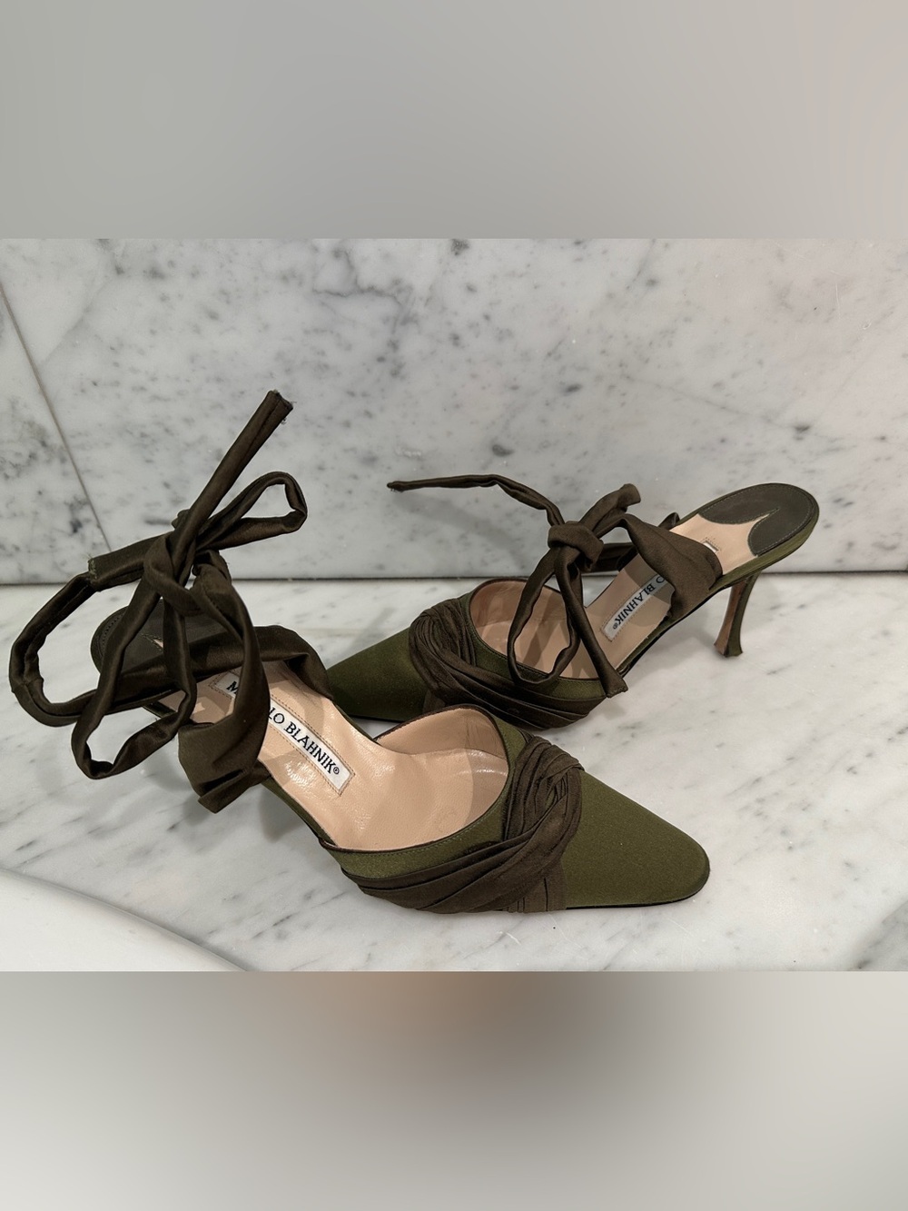 Vintage Manolo Blahnik Olive Green Silk Satin Ankle Wrap Heels Pumps EU35.5 Rare